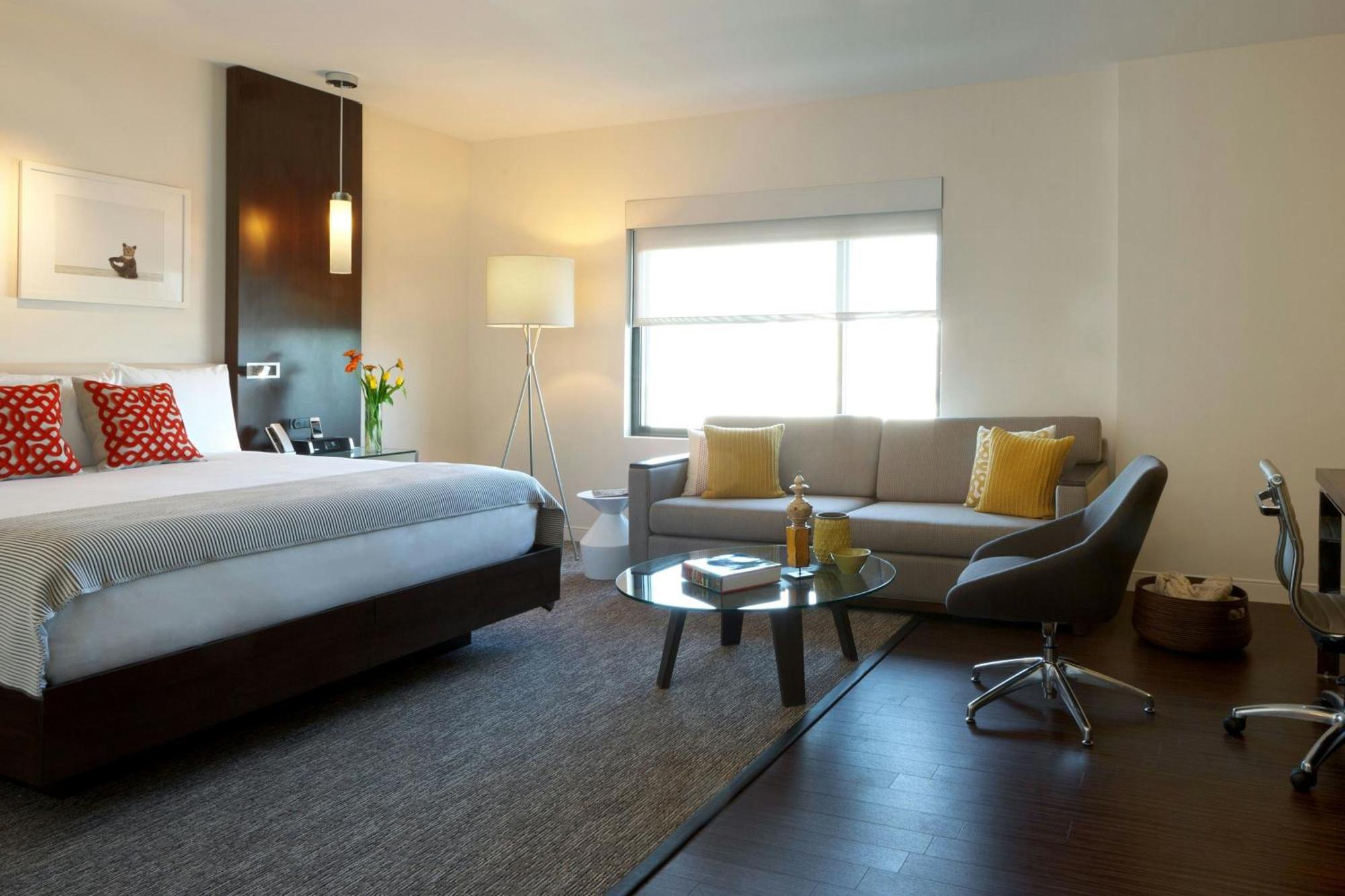 The Alexander Hotel 4*